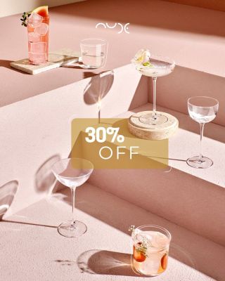 ⏳ Ešte máš čas, ale už nie dlho: NUDE poháre –30 % zľava, iba u nás v NOMY, online aj v predajni. 🎄🥂